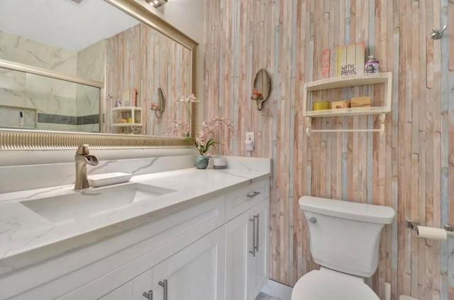 1232 Club Drive W D, Delray Beach, FL 33445