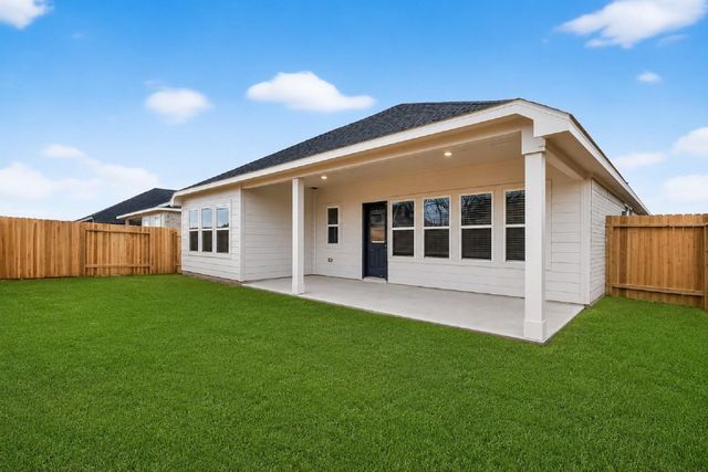 3410 Rolling River Drive, Baytown, TX 77521