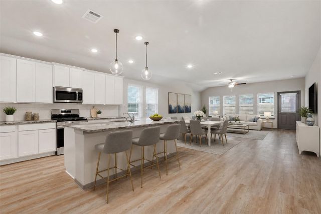 3410 Rolling River Drive, Baytown, TX 77521
