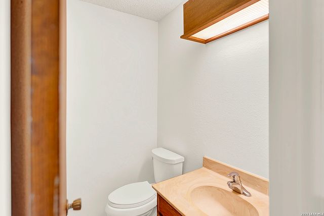 8542 Timberbriar St, San Antonio, TX 78250