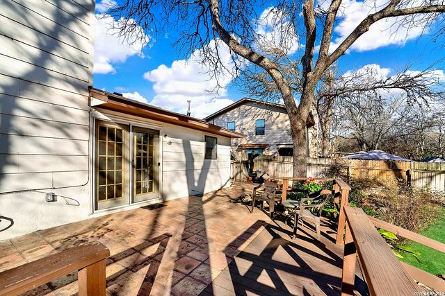 8542 Timberbriar St, San Antonio, TX 78250