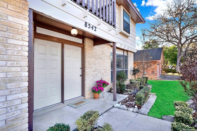 8542 Timberbriar St, San Antonio, TX 78250