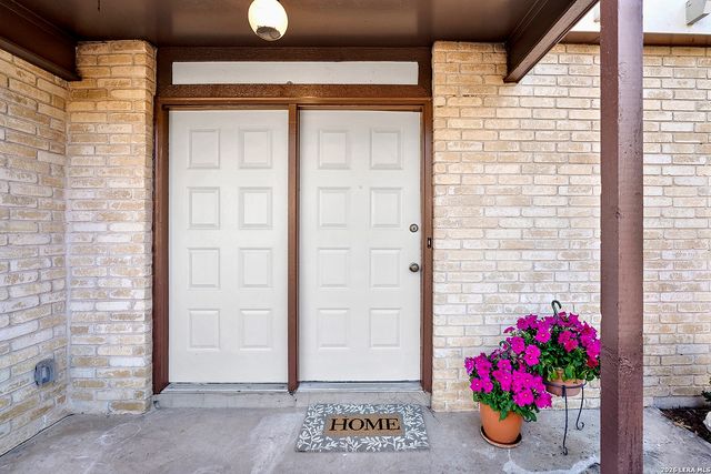 8542 Timberbriar St, San Antonio, TX 78250