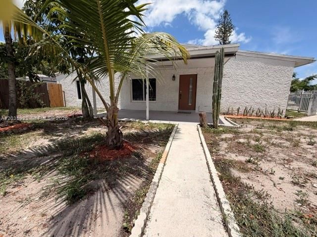 21455 NW 39th Ave 1, Miami Gardens, FL 33055
