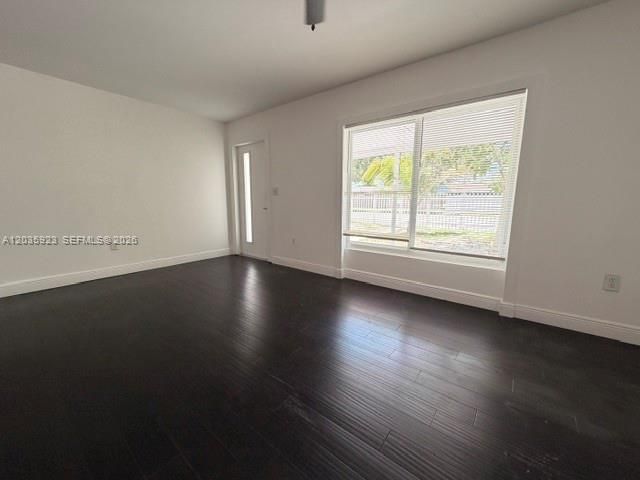 21455 NW 39th Ave 1, Miami Gardens, FL 33055