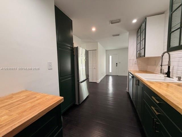 21455 NW 39th Ave 1, Miami Gardens, FL 33055