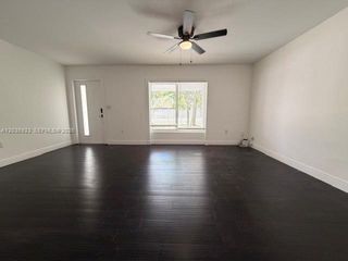 21455 NW 39th Ave 1, Miami Gardens, FL 33055