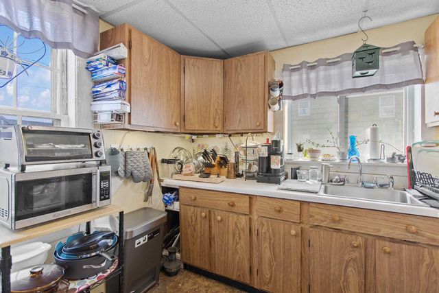 140 Douglas Street, Manchester, NH 03102
