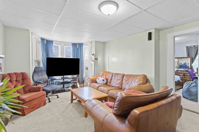 140 Douglas Street, Manchester, NH 03102