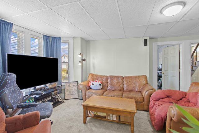 140 Douglas Street, Manchester, NH 03102