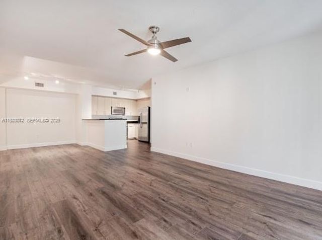 2421 NE 65th St 309, Fort Lauderdale, FL 33308