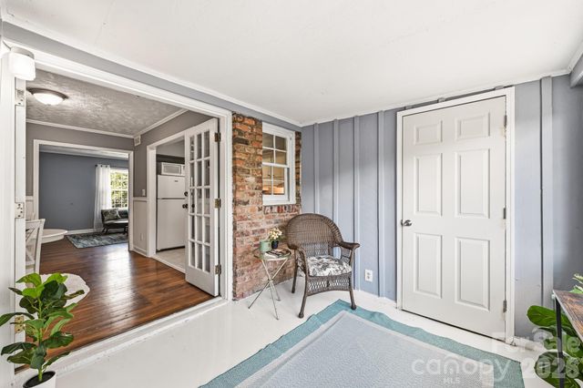 918 McAlway Road D, Charlotte, NC 28211