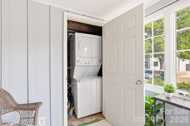 918 McAlway Road D, Charlotte, NC 28211