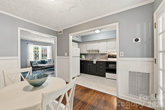 918 McAlway Road D, Charlotte, NC 28211