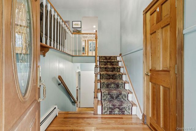 5 Newport Court, Suffern, NY 10901