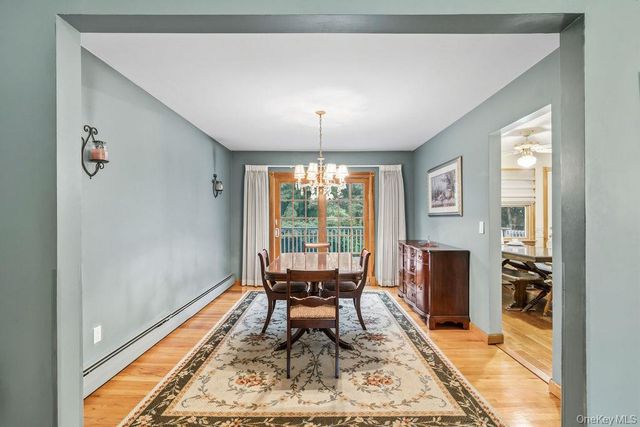 5 Newport Court, Suffern, NY 10901