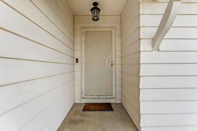 6316 Templeton Dr, Carmichael, CA 95608