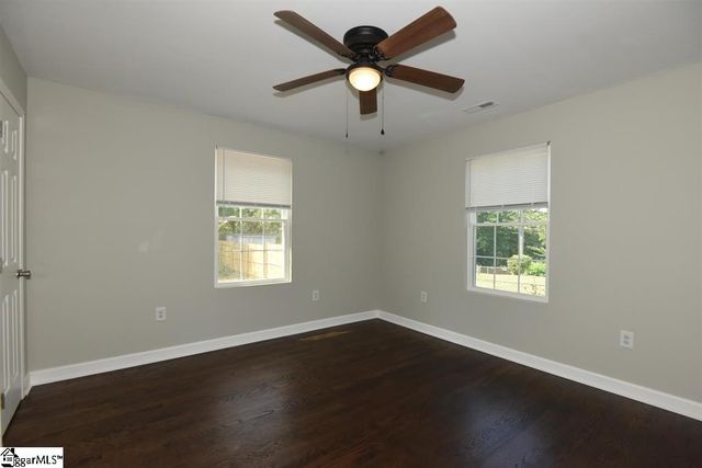 109 Mountain View Avenue, Greer, SC 29650