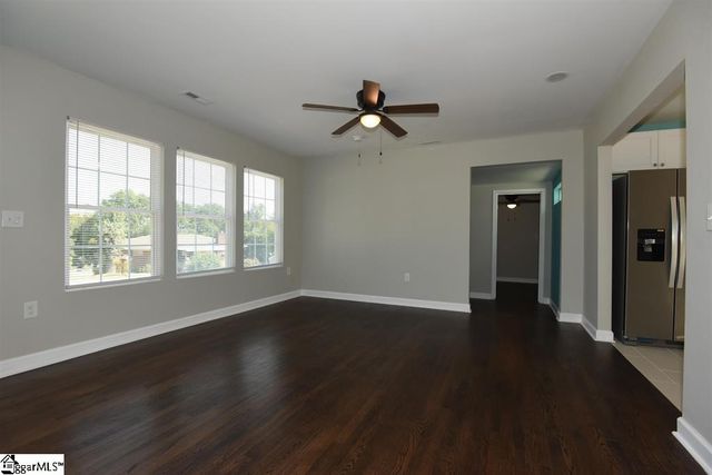 109 Mountain View Avenue, Greer, SC 29650