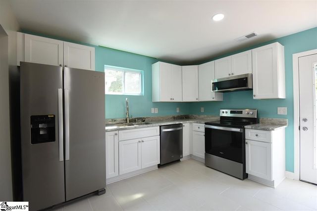 109 Mountain View Avenue, Greer, SC 29650