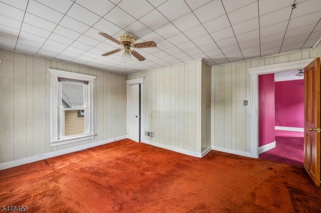 35 Park Ave, Dumont Boro, NJ 07628