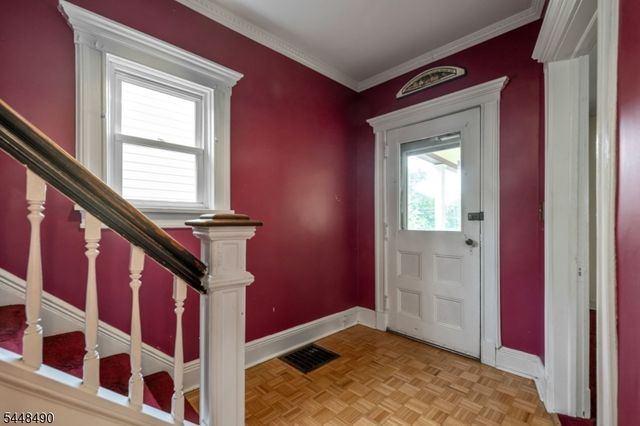 35 Park Ave, Dumont Boro, NJ 07628