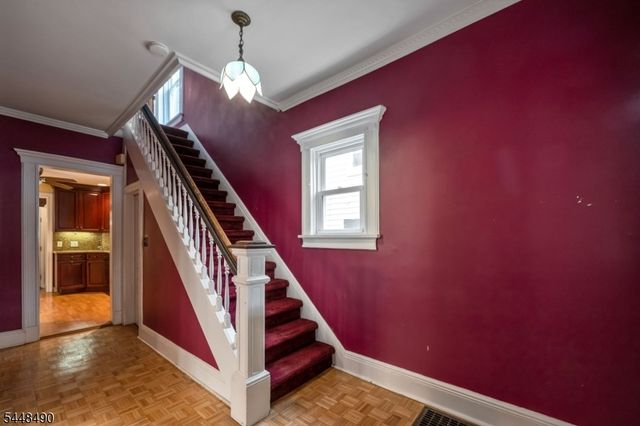 35 Park Ave, Dumont Boro, NJ 07628