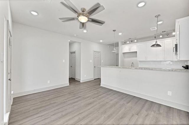 5025 Mallow Street A and B, Houston, TX 77033