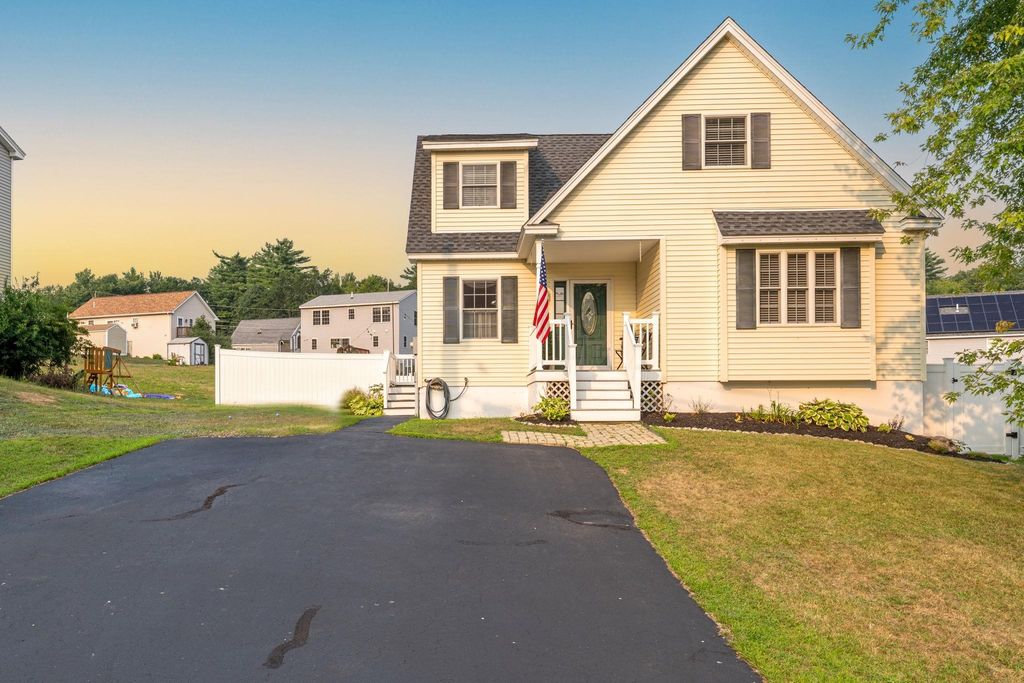 27 Whippoorwill Ridge Road, Farmington, NH 03835