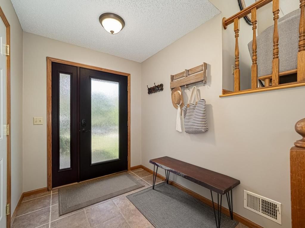 11900 Baypoint Drive, Burnsville, MN 55337 — photo 3