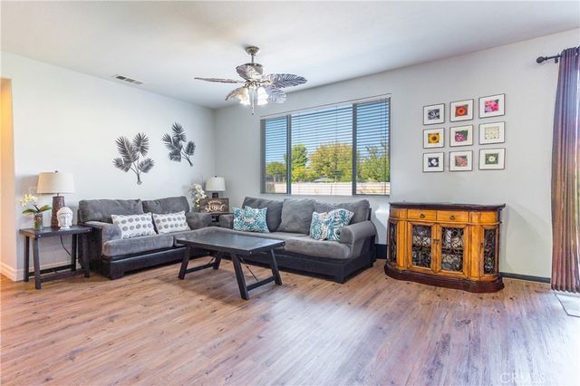 2415 Foxtail, Palmdale, CA 93551