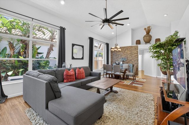 6694 NW 26th Way, Boca Raton, FL 33496