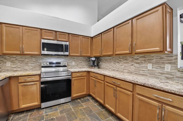 6694 NW 26th Way, Boca Raton, FL 33496