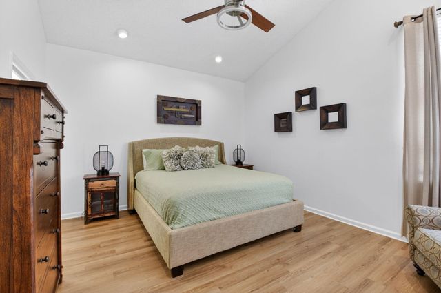 6694 NW 26th Way, Boca Raton, FL 33496