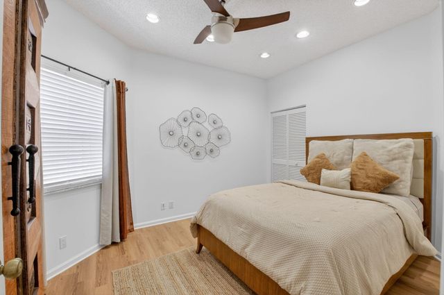 6694 NW 26th Way, Boca Raton, FL 33496