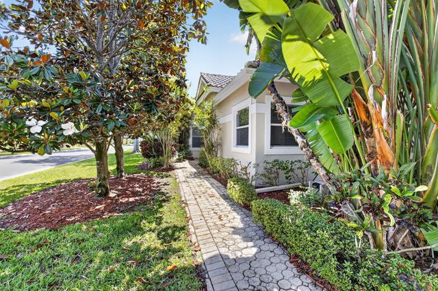 6694 NW 26th Way, Boca Raton, FL 33496
