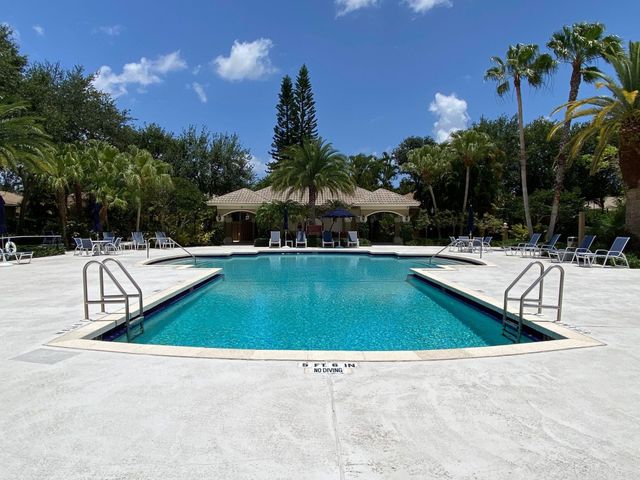 6694 NW 26th Way, Boca Raton, FL 33496