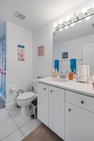 52 SOUTHLAKE DRIVE, Palm Coast, FL 32137