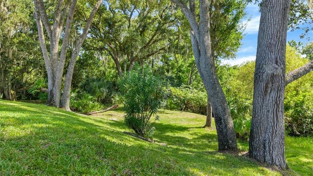 52 SOUTHLAKE DRIVE, Palm Coast, FL 32137