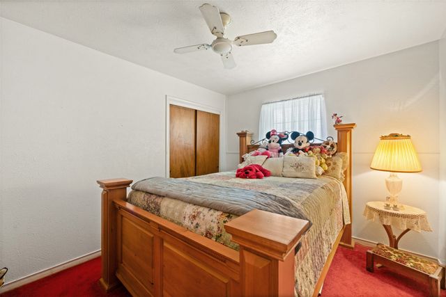 325 Oakwood Drive, Lancaster, TX 75146