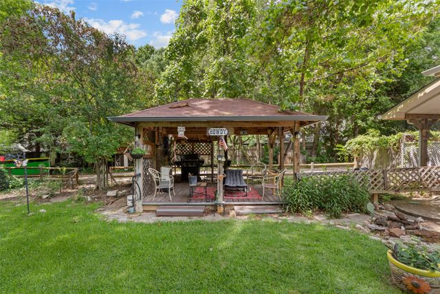 325 Oakwood Drive, Lancaster, TX 75146