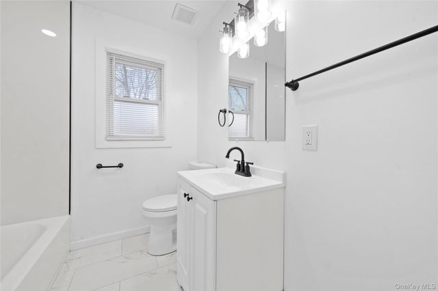 193 N Arizona Road, West Babylon, NY 11704