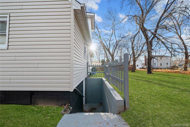 193 N Arizona Road, West Babylon, NY 11704