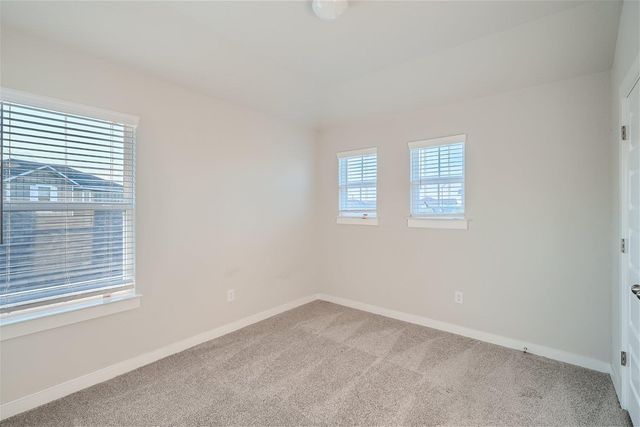 105 Appleberry LN, Elgin, TX 78621