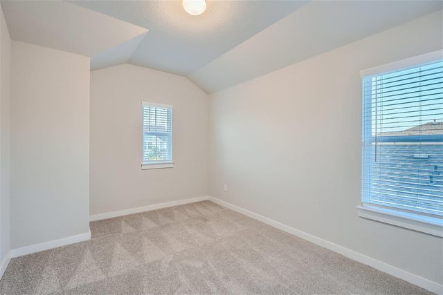 105 Appleberry LN, Elgin, TX 78621