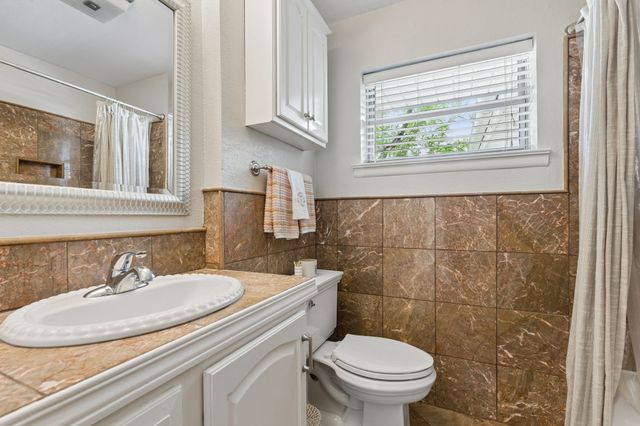 806 Nottingham Drive, Richardson, TX 75080