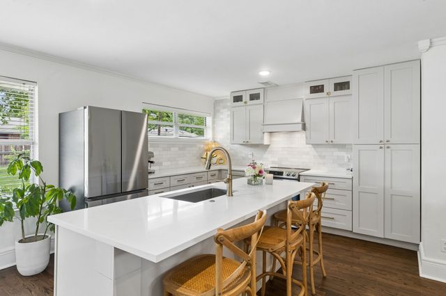 806 Nottingham Drive, Richardson, TX 75080