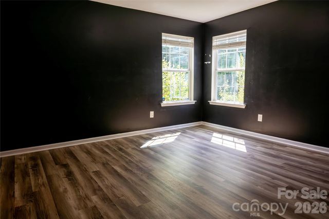 9702 Pond Vista Court, Charlotte, NC 28216