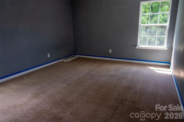 9702 Pond Vista Court, Charlotte, NC 28216