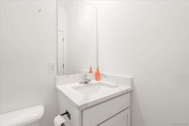 8319 Beatrice, Westland, MI 48185